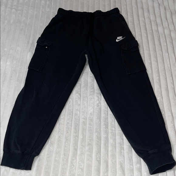 Nike Sportswear Club Cargo Jogger | Size Medium Men - Picture 1 of 10